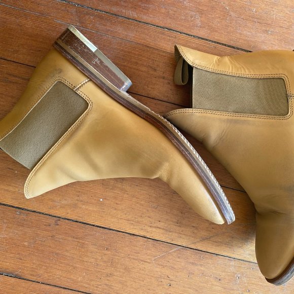 Everlane Modern Chelsea Boot in Camel Sz 5.5 - Picture 3 of 8